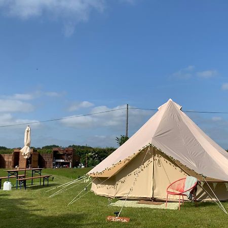 Ashcroft Glamping Hotel Dereham Exterior photo